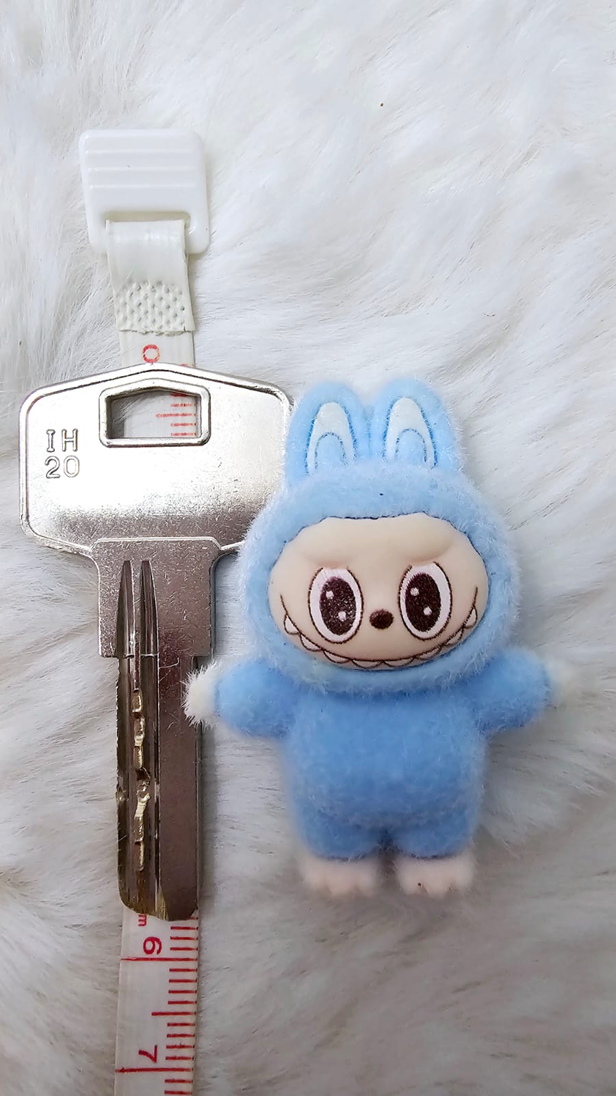 Cute Mini Labubu Keychain with Happy Heart (Standing-1st Gen.)