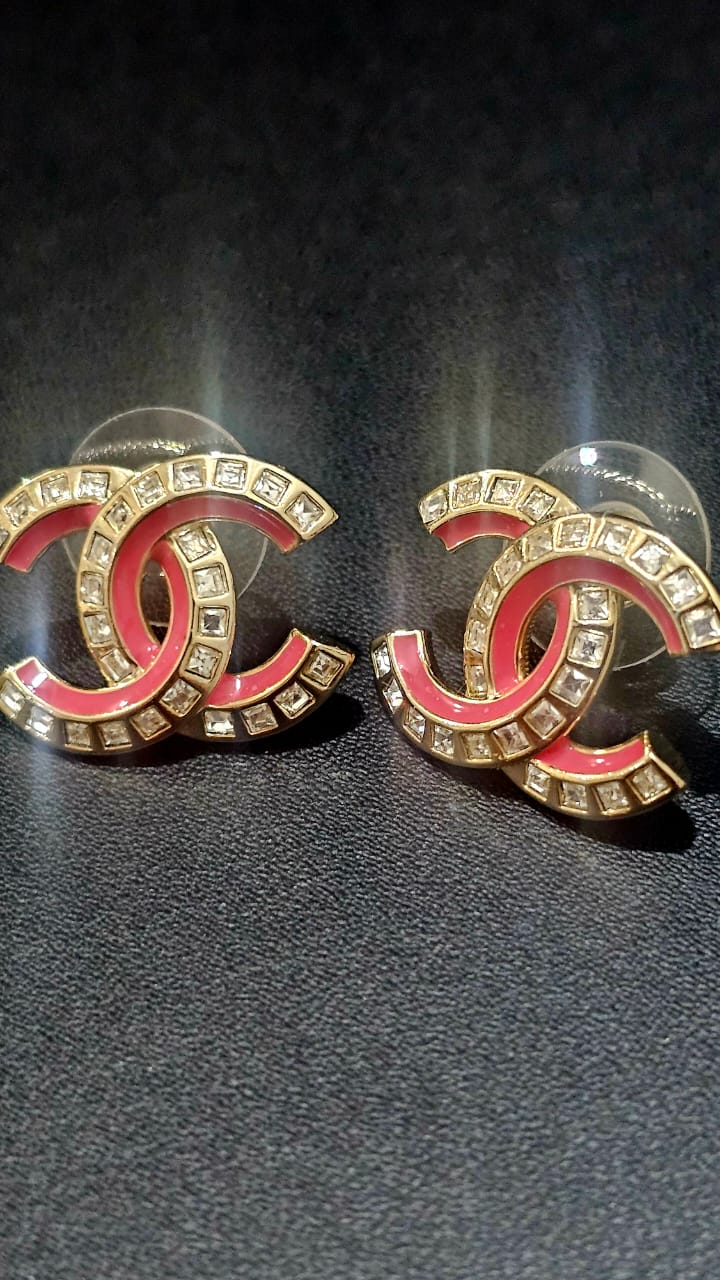 Masterpiece Edition – CHANEL CC Earrings
