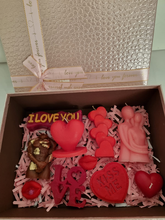 Valentines day gift box (customised)